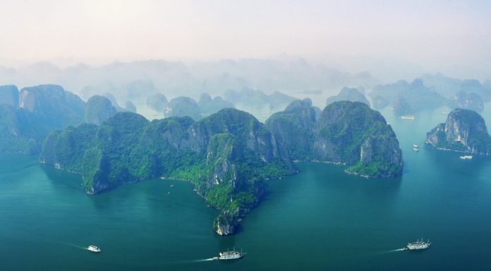 pack for your trip to halong bay