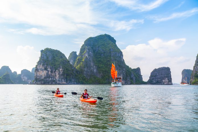 Halong bay kayaking