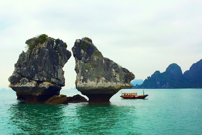 review Halong Bay trip