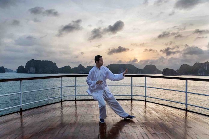 overnight halong bay cruises