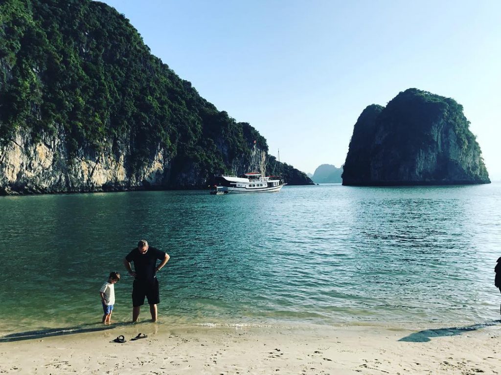 Halong Bay to photograph