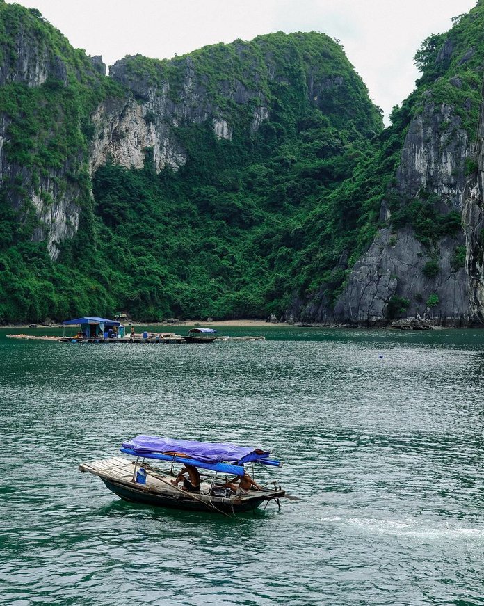 Halong Bay to photograph