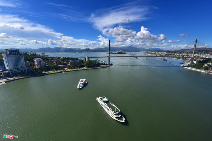 Halong Bay to photograph