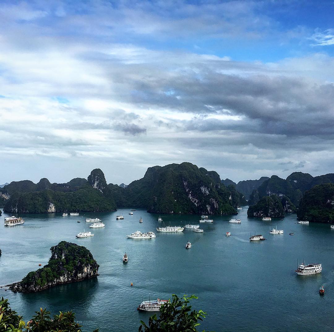 Halong Bay to photograph