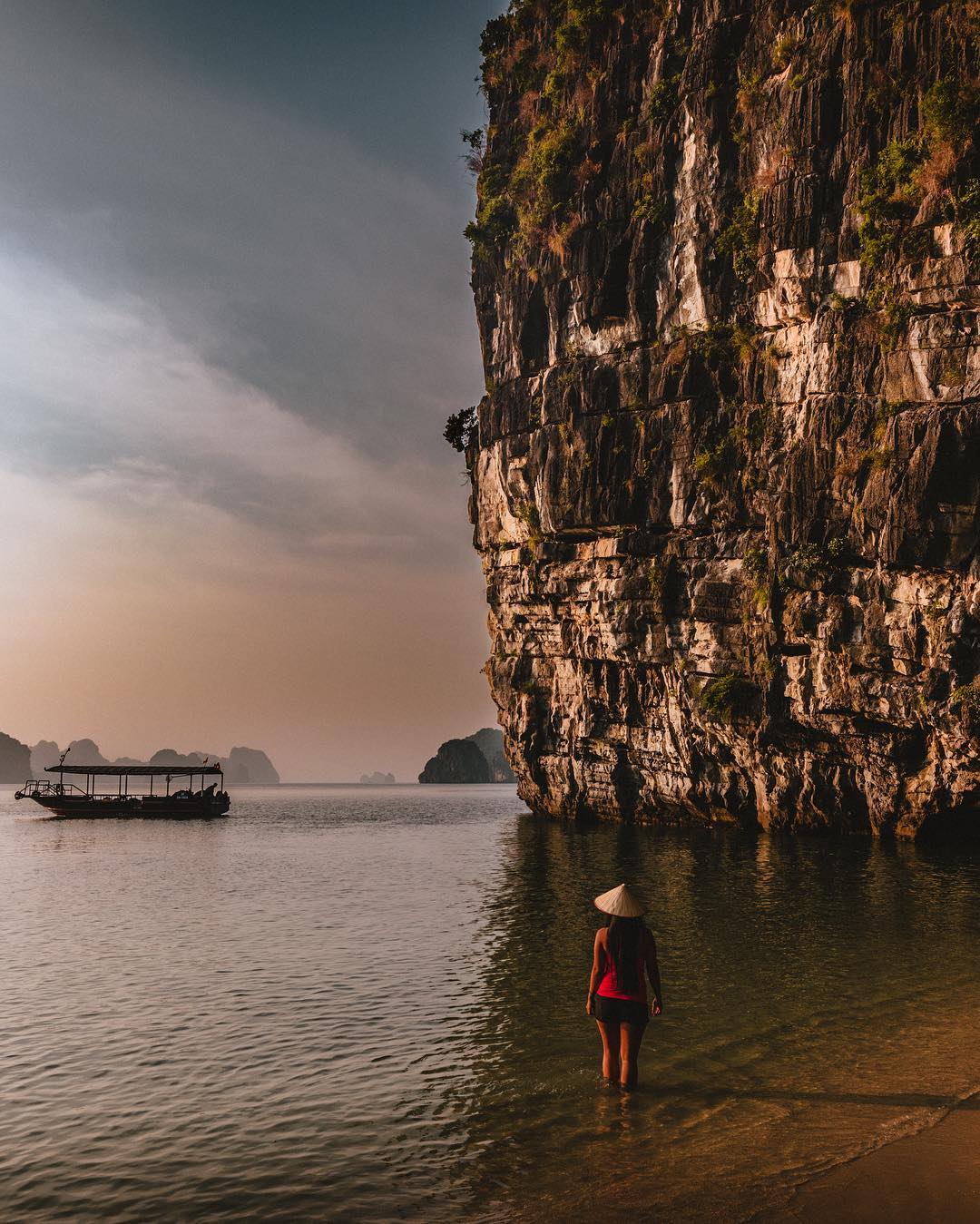 Halong Bay to photograph