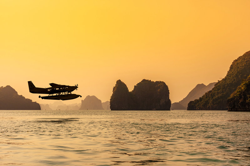 Seaplane_Halong_Sunset